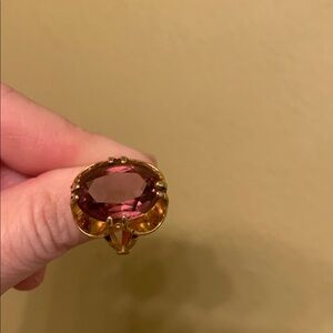Vintage Elegant 18kt gold electroplate Ring with purple stone - size 9